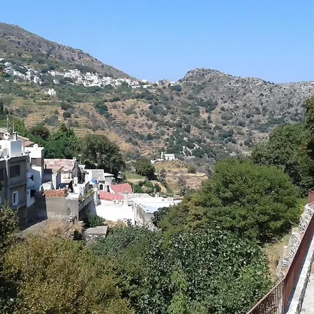 Traditional Family House, Ground Floor With Yard Koronos