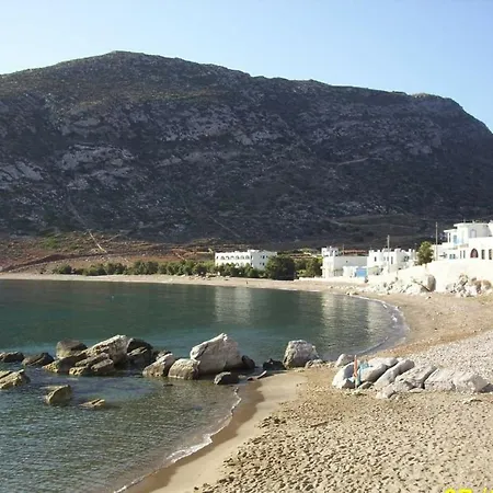 Traditional Family House, Ground Floor With Yard Holiday home