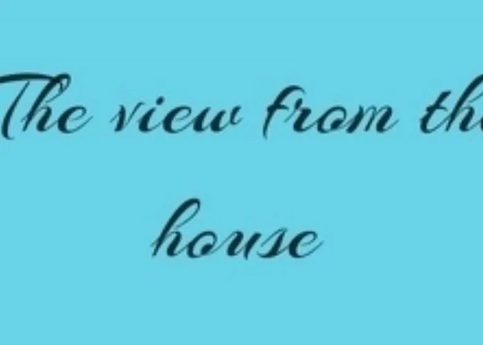 בית נופש Traditional Family House, Ground Floor With Yard *